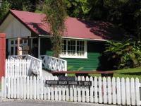 Albums/20060200-New Zealand 2006/20060206-Shantytown/4